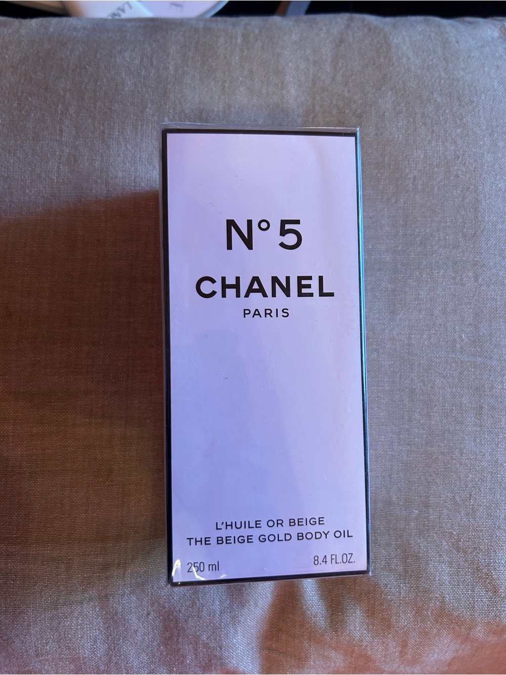 Limited edition body oil